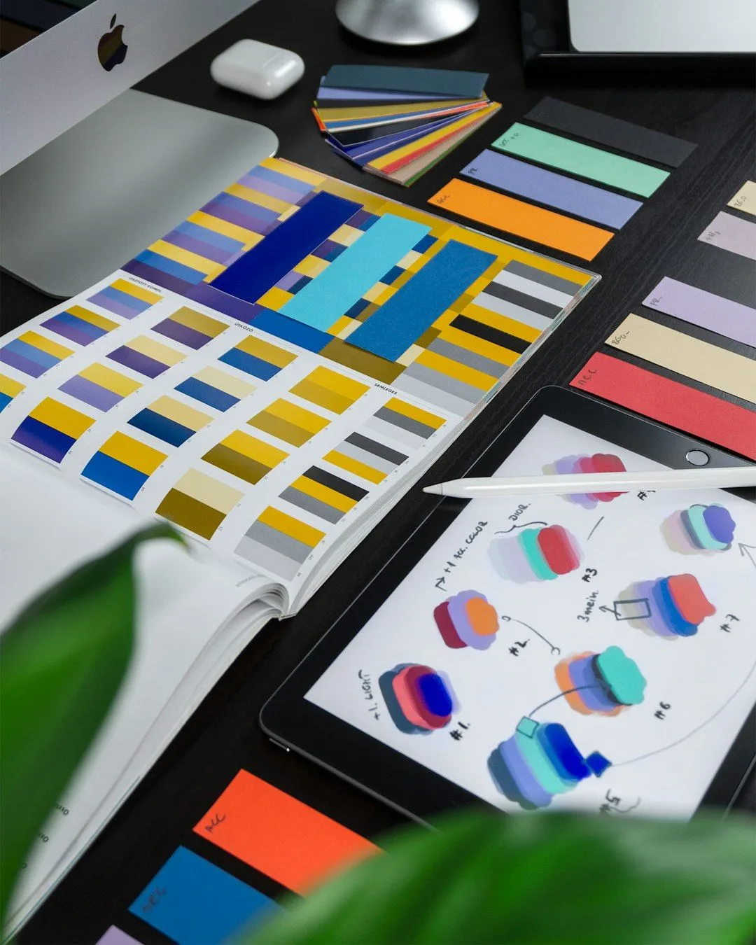 Farbstudien und Designarbeit im BlankStudio
